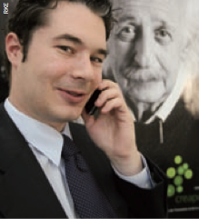 Yannick Guerdat devant Albert Einstein