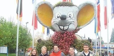 De gauche à droite : Karine, Christiane, Yannick, Vincent, Dimitry